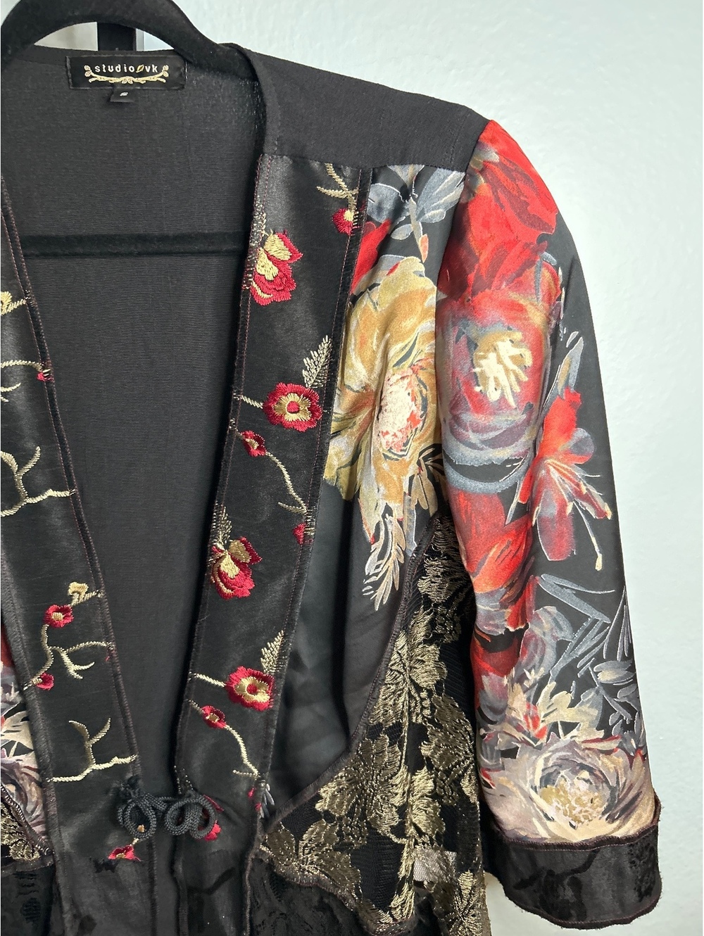 Studio VK Black Floral Lace Accent Open Front Jacket Size S